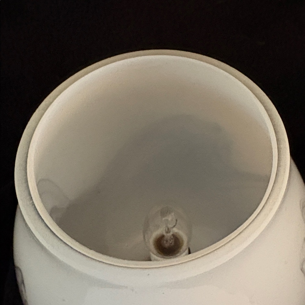 Elegant Swirl Glass Lamp by Intertek White & Gray - Picture 5 of 6